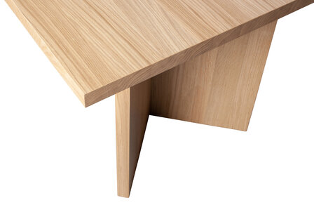 Vtwonen Angle Eettafel Eiken 